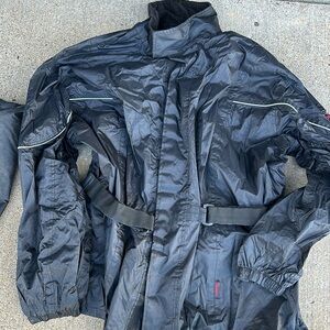 Men’s XL rain suit
